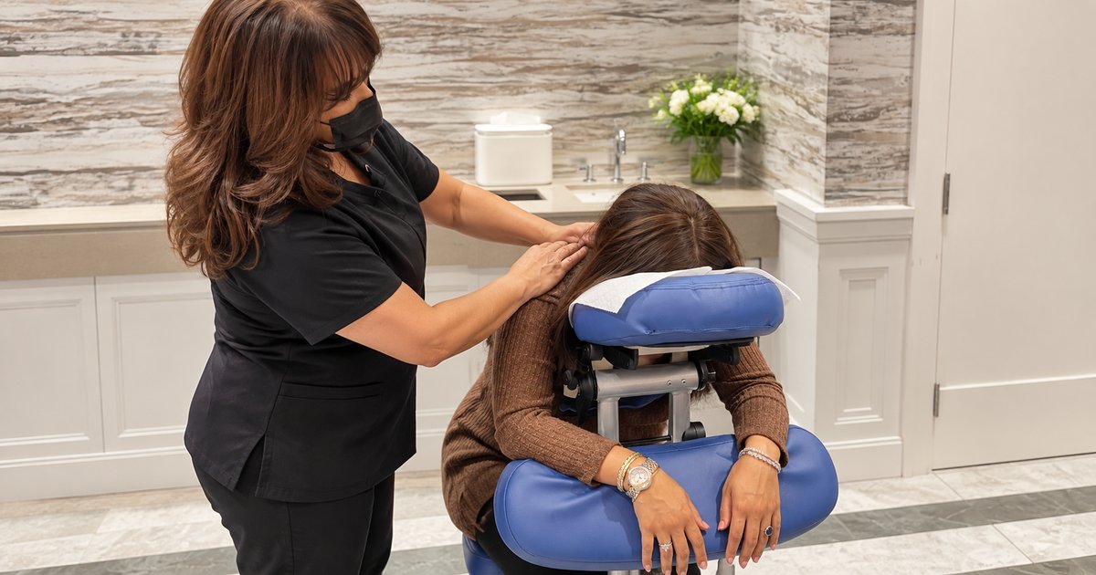 Corporate chair massage NYC — Green Spa On The Go